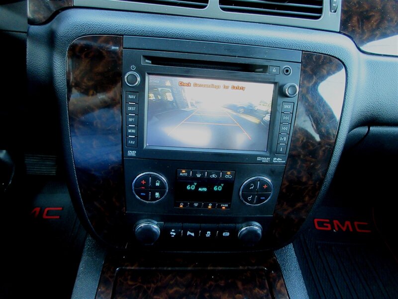 2014 GMC Sierra 2500 Denali   - Photo 33 - Bohemia, NY 11716