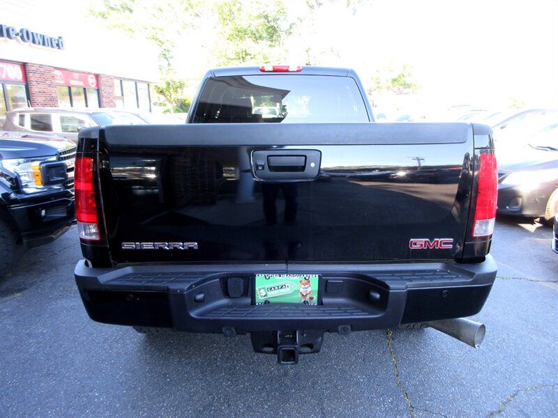 2014 GMC Sierra 2500 Denali   - Photo 10 - Bohemia, NY 11716