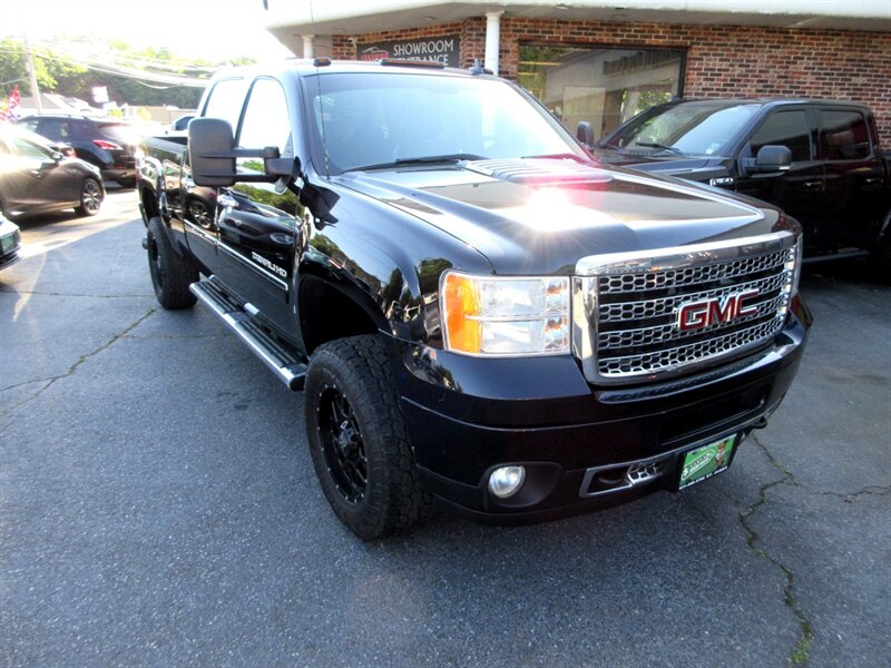 2014 GMC Sierra 2500 Denali   - Photo 6 - Bohemia, NY 11716