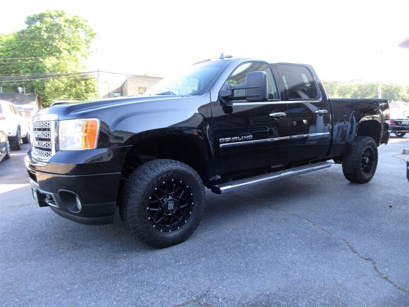 2014 GMC Sierra 2500 Denali   - Photo 5 - Bohemia, NY 11716