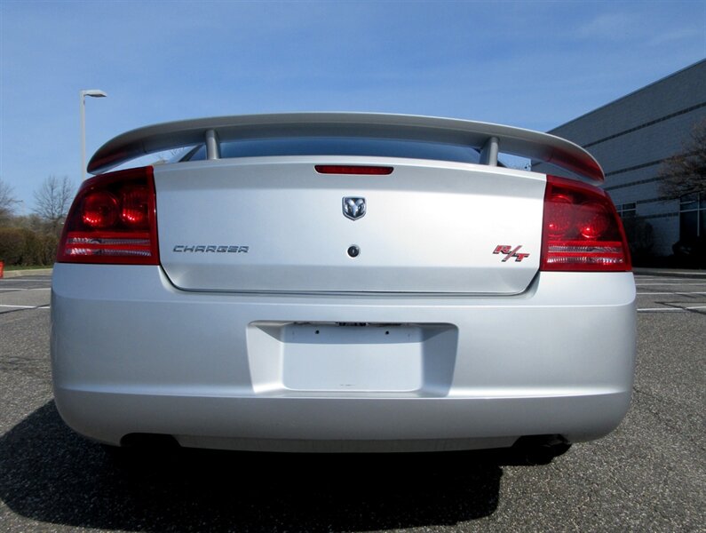 2008 Dodge Charger R/T   - Photo 14 - Bohemia, NY 11716