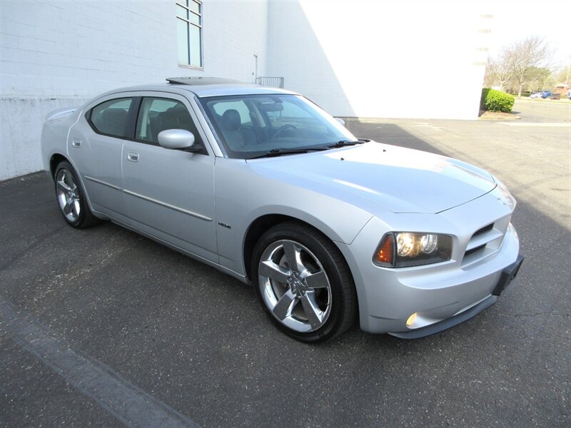 2008 Dodge Charger R/T   - Photo 18 - Bohemia, NY 11716