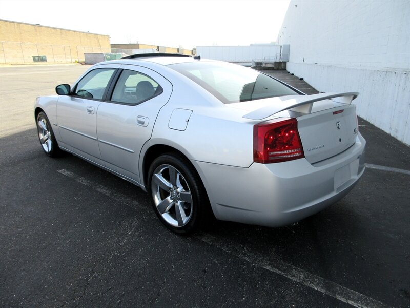 2008 Dodge Charger R/T   - Photo 19 - Bohemia, NY 11716