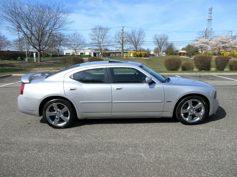 2008 Dodge Charger R/T   - Photo 10 - Bohemia, NY 11716