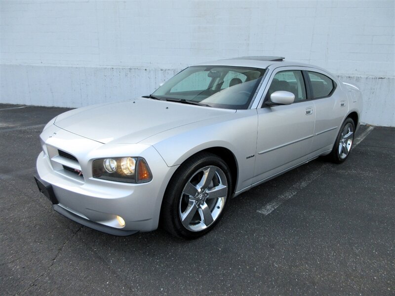 2008 Dodge Charger R/T   - Photo 17 - Bohemia, NY 11716