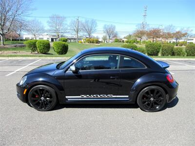 2012 Volkswagen Beetle Black Turbo  Launch Edition - Photo 9 - Bohemia, NY 11716