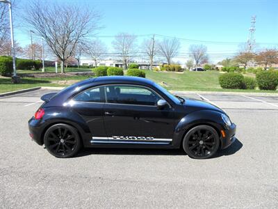 2012 Volkswagen Beetle Black Turbo  Launch Edition - Photo 10 - Bohemia, NY 11716