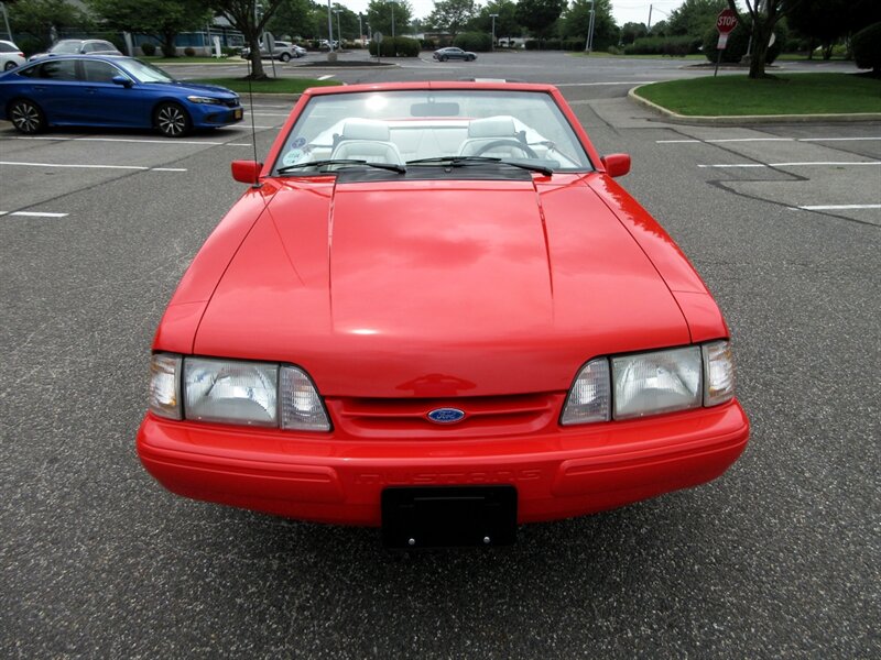 1992 Ford Mustang LX 5.0  Convertible - Photo 17 - Bohemia, NY 11716