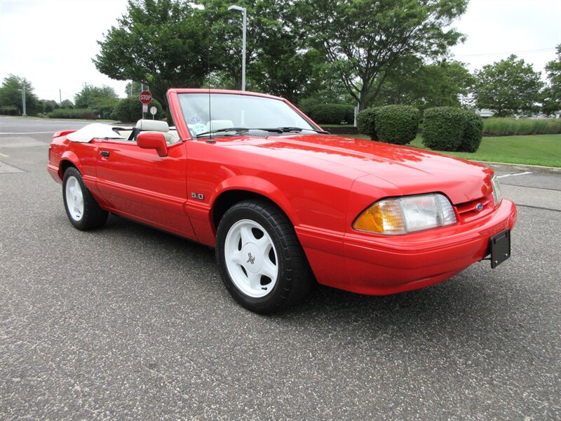 1992 Ford Mustang LX 5.0  Convertible - Photo 6 - Bohemia, NY 11716