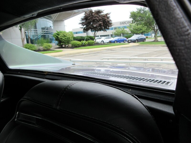 1975 Chevrolet Corvette Coupe   - Photo 46 - Bohemia, NY 11716