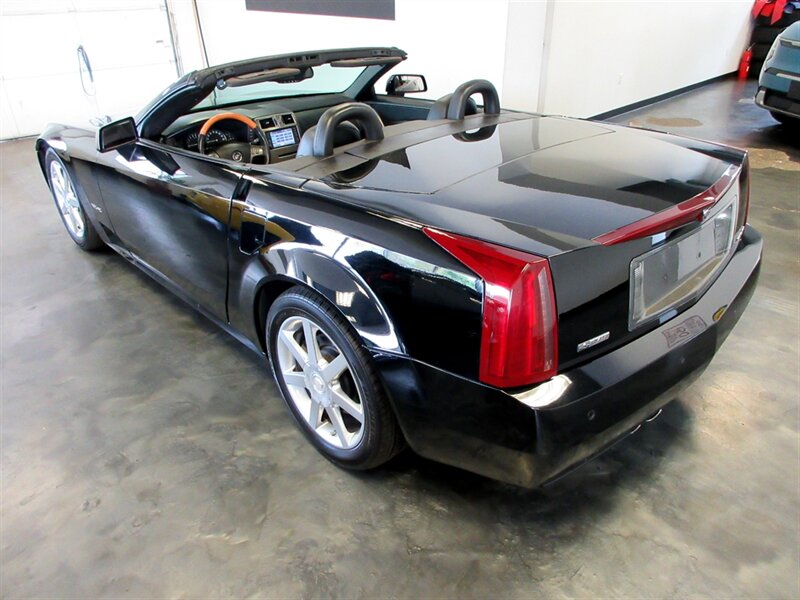 2004 Cadillac XLR   - Photo 3 - Bohemia, NY 11716