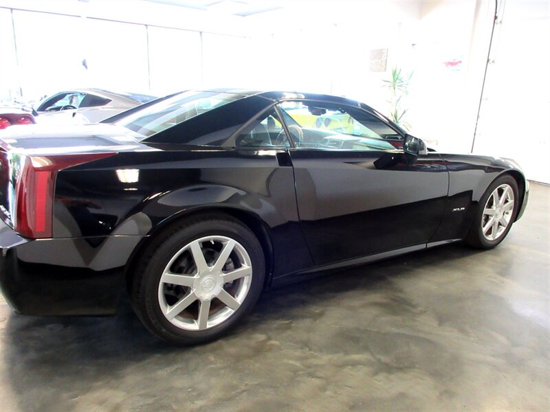 2004 Cadillac XLR   - Photo 23 - Bohemia, NY 11716