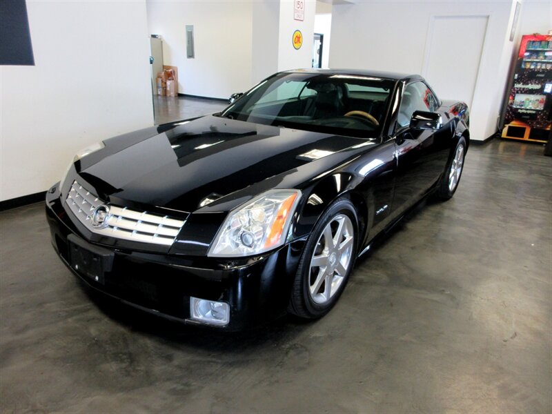 2004 Cadillac XLR   - Photo 12 - Bohemia, NY 11716