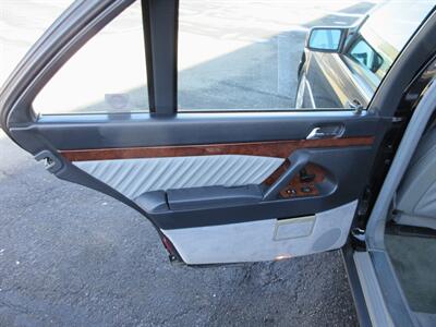 1992 Mercedes-Benz 500 SEL - Photo 44 - Bohemia, NY 11716