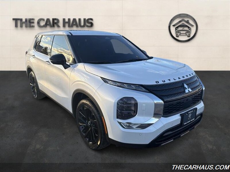 2024 Mitsubishi Outlander SE Black Edition  