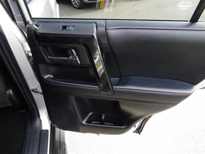 2022 Toyota 4Runner 4x4 TRD OFF-RD PREM, KINETIC SUSP,SILVER CERTIFIED   - Photo 22 - Haddon Twp, NJ 08107