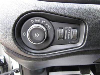 2018 Jeep Renegade TRAILHAWK,AWD,SAFTY PKG,NAV,RVC,SILVER CERTIFIED   - Photo 25 - Haddon Twp, NJ 08107