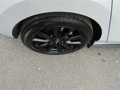 2024 Mazda Mazda3 Hatchback NAV,PREFERRED PKG,SILVER CERTIFIED   - Photo 21 - Haddon Twp, NJ 08107