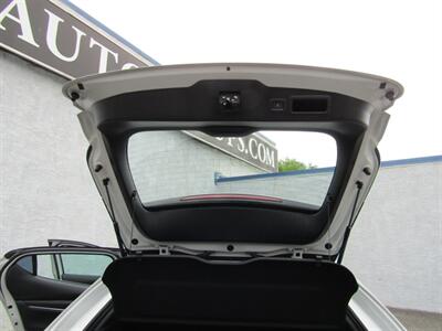 2024 Mazda Mazda3 Hatchback NAV,PREFERRED PKG,SILVER CERTIFIED   - Photo 34 - Haddon Twp, NJ 08107