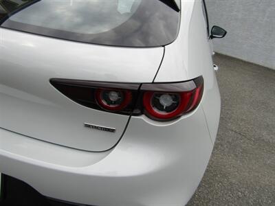 2024 Mazda Mazda3 Hatchback NAV,PREFERRED PKG,SILVER CERTIFIED   - Photo 19 - Haddon Twp, NJ 08107