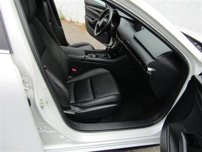 2024 Mazda Mazda3 Hatchback NAV,PREFERRED PKG,SILVER CERTIFIED   - Photo 38 - Haddon Twp, NJ 08107