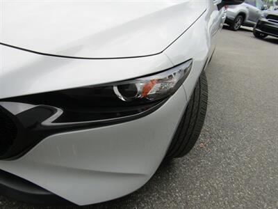2024 Mazda Mazda3 Hatchback NAV,PREFERRED PKG,SILVER CERTIFIED   - Photo 11 - Haddon Twp, NJ 08107