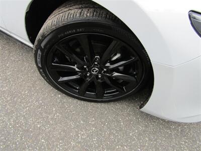 2024 Mazda Mazda3 Hatchback NAV,PREFERRED PKG,SILVER CERTIFIED   - Photo 23 - Haddon Twp, NJ 08107