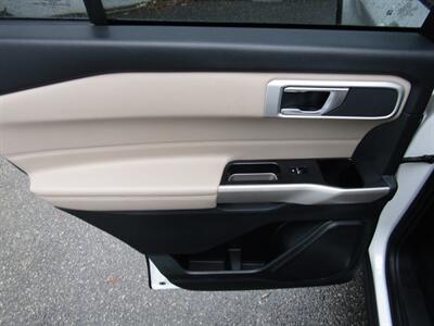 2022 Ford Explorer 4X4,LEATHER,PANOROOF,DR.ASST PKG,TECH PKG   - Photo 16 - Haddon Twp, NJ 08107
