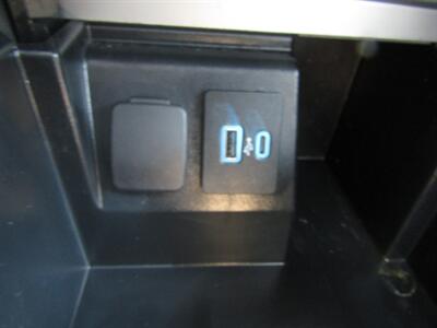 2022 Ford Explorer 4X4,LEATHER,PANOROOF,DR.ASST PKG,TECH PKG   - Photo 36 - Haddon Twp, NJ 08107