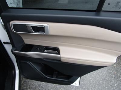 2022 Ford Explorer 4X4,LEATHER,PANOROOF,DR.ASST PKG,TECH PKG   - Photo 20 - Haddon Twp, NJ 08107