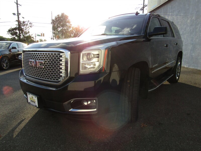 The 2015 GMC Yukon Denali photos