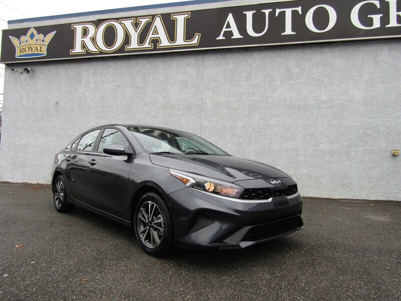 2023 Kia Forte LXS,DR.ASST PKG,RVC.TECH PKG, SILVER CERTIFIED  