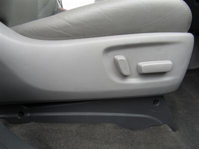 2017 Toyota Sienna XLE,NAV,LEATHER,TECH PKG,RVC,SILVER CERTIFIED   - Photo 23 - Haddon Twp, NJ 08107