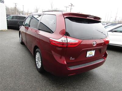 2017 Toyota Sienna XLE,NAV,LEATHER,TECH PKG,RVC,SILVER CERTIFIED   - Photo 5 - Haddon Twp, NJ 08107