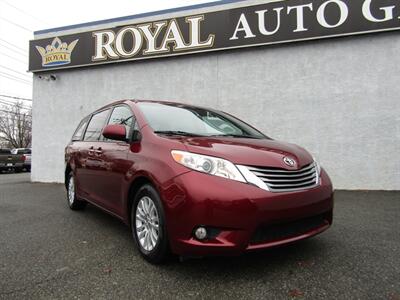 2017 Toyota Sienna XLE 8-Passenger Van