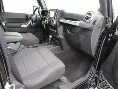 2011 Jeep Wrangler RUBICON 4x4,CONV PKG,SILVER CERTIFIED   - Photo 24 - Haddon Twp, NJ 08107