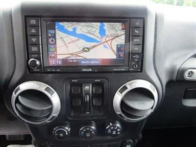 2011 Jeep Wrangler RUBICON 4x4,CONV PKG,SILVER CERTIFIED   - Photo 35 - Haddon Twp, NJ 08107