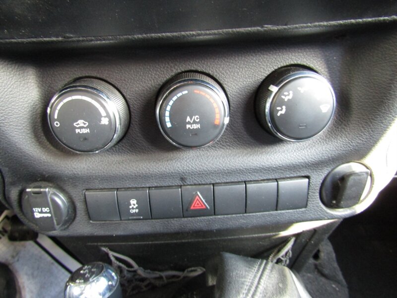 2013 Jeep Wrangler SPORT,4X4, PKG,CONV PKG,SILVER CERTIFIED - Photo 27 - Haddon Twp, NJ 08107