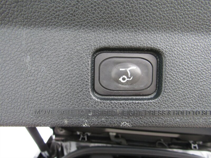 2019 Ford Explorer XLT,4X4,CONV PKG,RVC,SILVER CERTIFIED - Photo 22 - Haddon Twp, NJ 08107