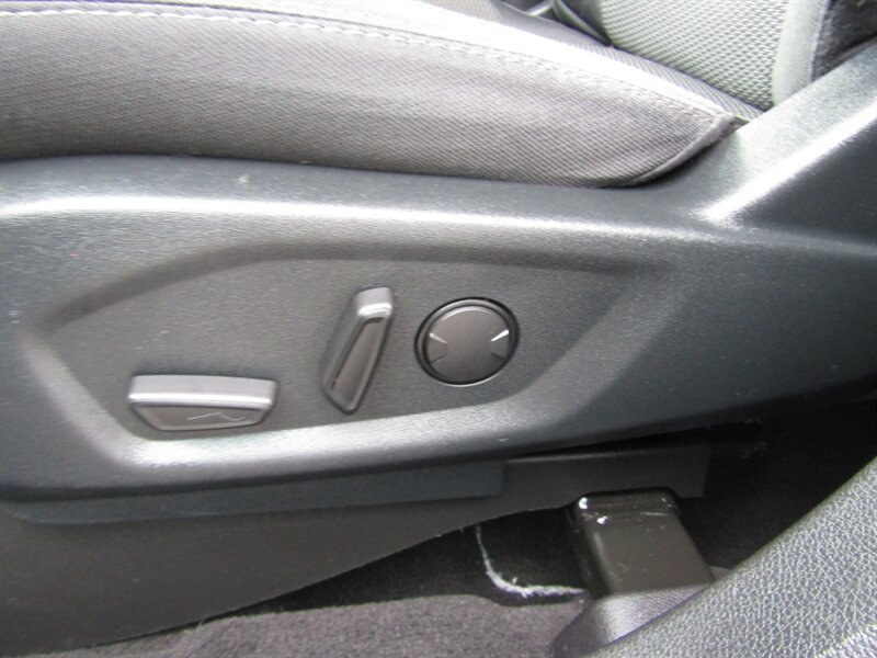 2019 Ford Explorer XLT,4X4,CONV PKG,RVC,SILVER CERTIFIED - Photo 17 - Haddon Twp, NJ 08107