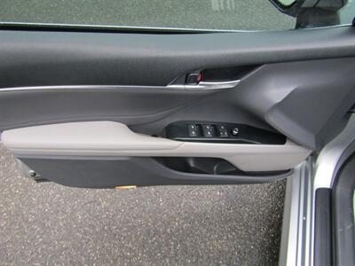 2018 Toyota Camry XLE,NAV,DR ASST.PAG,TECH PKG,HUD,SILVER CERTIFIED   - Photo 11 - Haddon Twp, NJ 08107