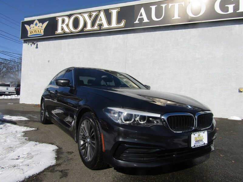 2019 BMW AWD,NAV,PANOROOF,TECH PKG,RVC,SILVER CERTIFIED  
