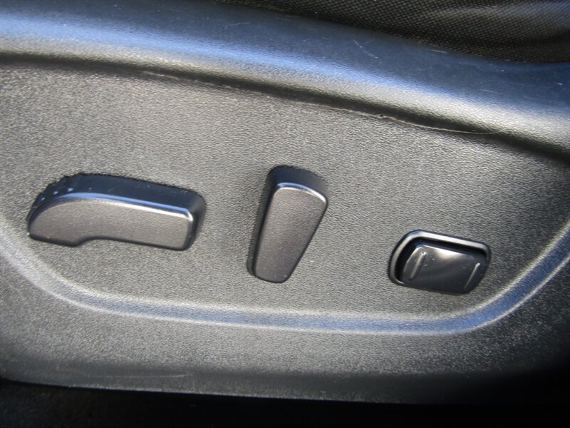 2020 Nissan Rogue SV,AWD,CONV PKG,RVC,PWR PKG,SILVER CERTIFIED - Photo 11 - Haddon Twp, NJ 08107