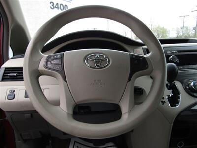2013 Toyota Sienna LE 8-Passenger   - Photo 33 - Haddon Twp, NJ 08107