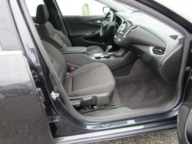 2023 Chevrolet Malibu LT,CONV PKG,TECH PKG,RVC, SILVER CERTIFIED - Photo 39 - Haddon Twp, NJ 08107