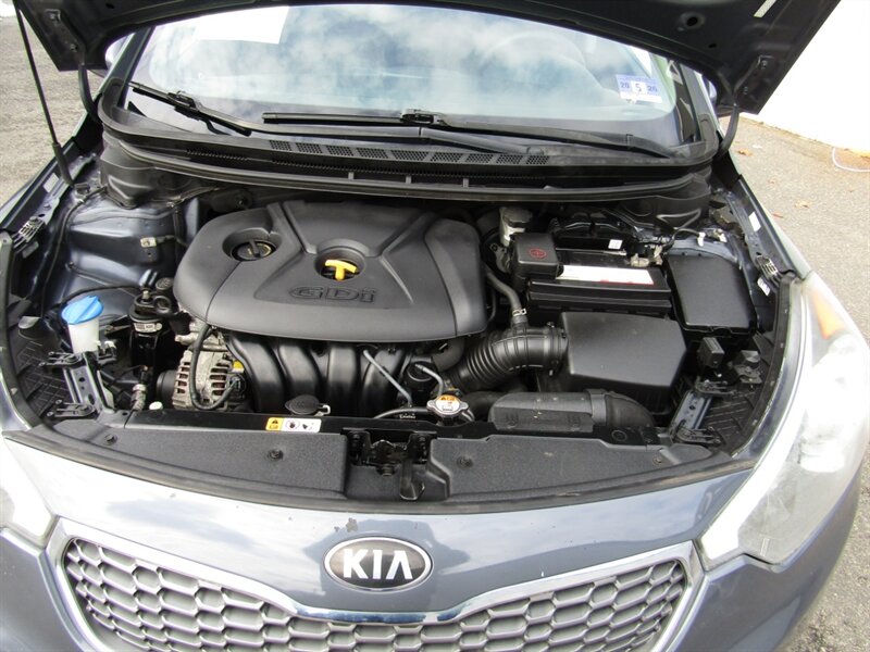 2016 Kia Forte5 LX,CONV PKG,PWR PKG,SILVER CERTIFIED - Photo 34 - Haddon Twp, NJ 08107