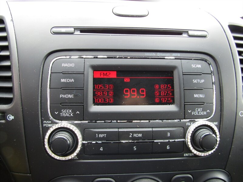 2016 Kia Forte5 LX,CONV PKG,PWR PKG,SILVER CERTIFIED - Photo 24 - Haddon Twp, NJ 08107