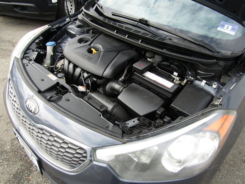 2016 Kia Forte5 LX,CONV PKG,PWR PKG,SILVER CERTIFIED - Photo 35 - Haddon Twp, NJ 08107