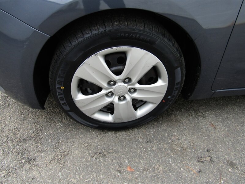 2016 Kia Forte5 LX,CONV PKG,PWR PKG,SILVER CERTIFIED - Photo 29 - Haddon Twp, NJ 08107