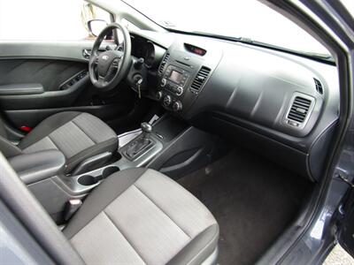 2016 Kia Forte5 LX,CONV PKG,PWR PKG,SILVER CERTIFIED - Photo 16 - Haddon Twp, NJ 08107